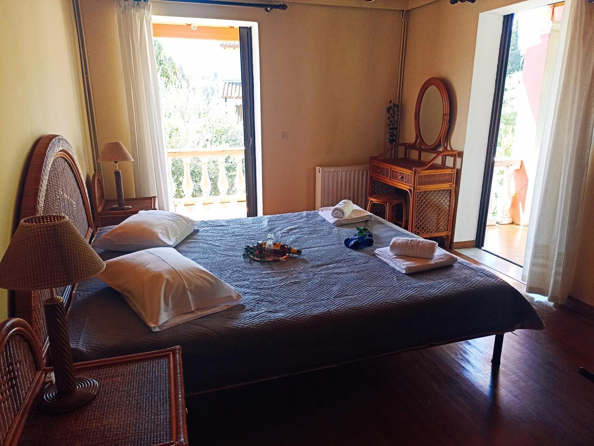 Iren Holiday Apartment Ipsos Bagian luar foto