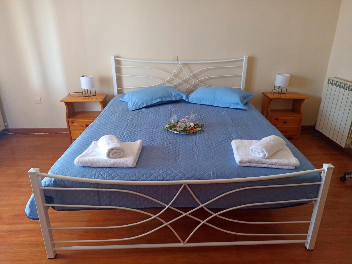 Iren Holiday Apartment Ipsos Bagian luar foto